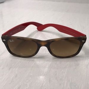 😎 Ray-Ban New Wayfarer Sunglasses 😎 Like NEW!